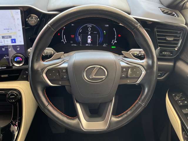 Lexus NX 9