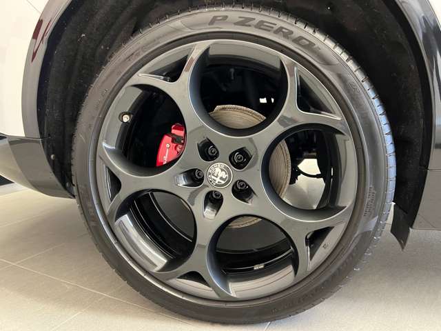 Alfa Romeo Stelvio 11