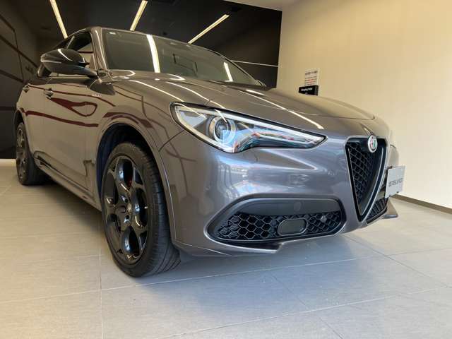 Alfa Romeo Stelvio 4