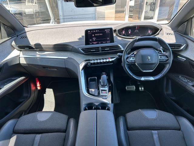 Peugeot 5008 6