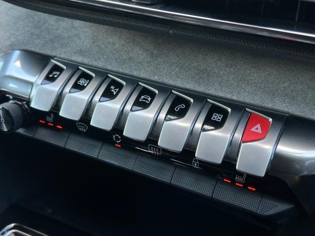 Peugeot 5008 8