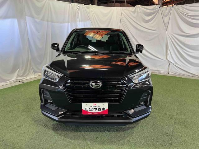 Daihatsu Rocky 3