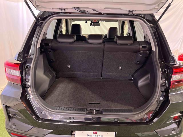 Daihatsu Rocky 7