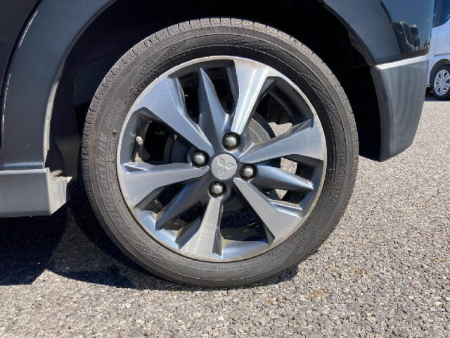 Mitsubishi eK X 12