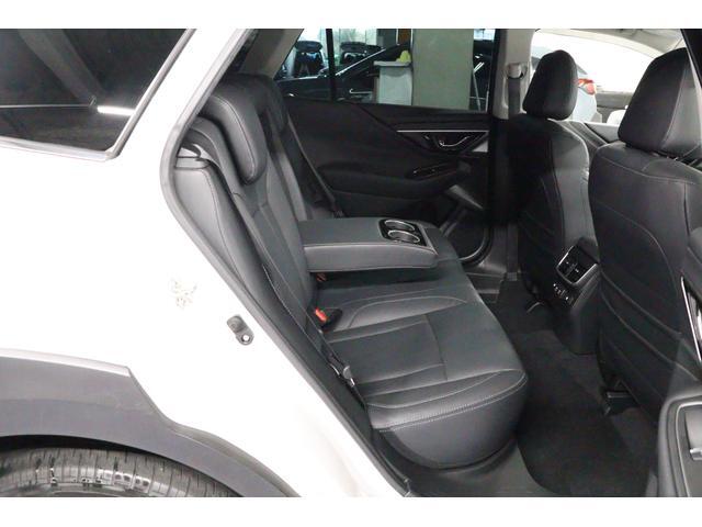 Subaru Legacy Outback 9