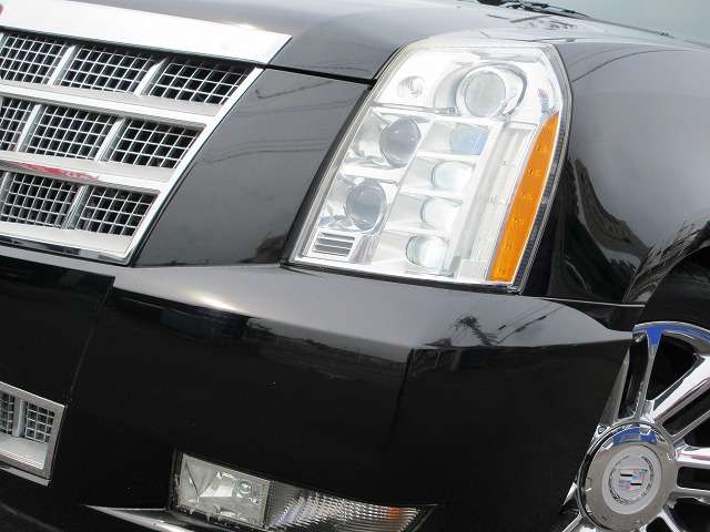 Cadillac エスカレード 3