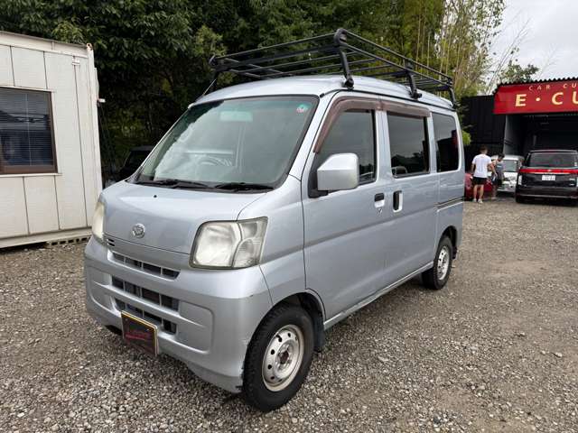 Daihatsu Hijet Cargo 3