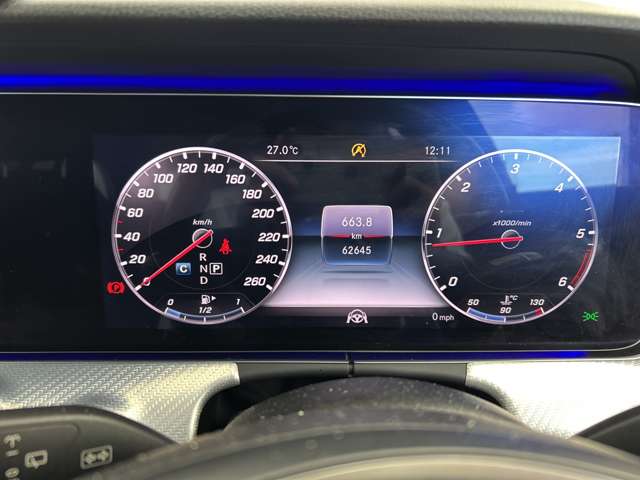 Mercedes-Benz E-Class All-Terrain 12