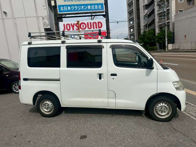Toyota Town Ace Van 3