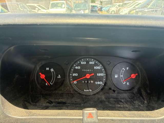 Daihatsu Hijet Cargo 12