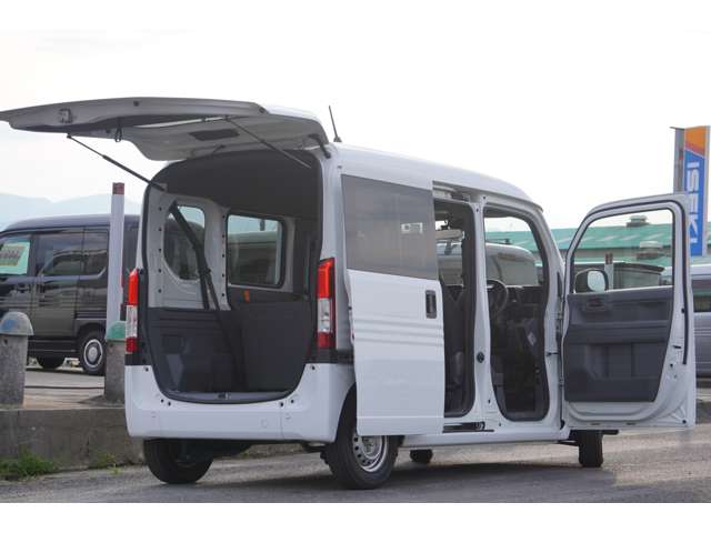 Honda N-VAN 11