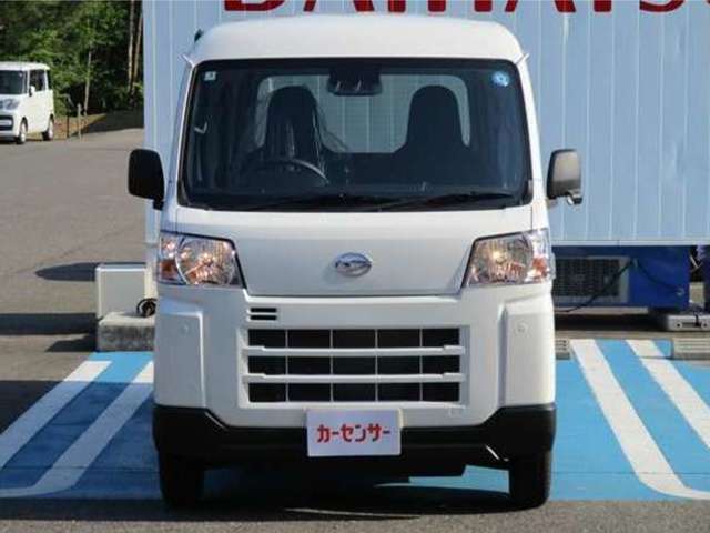 Daihatsu Hijet Cargo 2