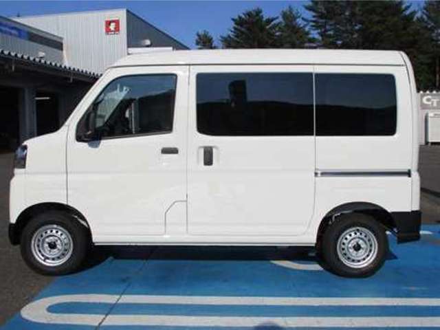 Daihatsu Hijet Cargo 8