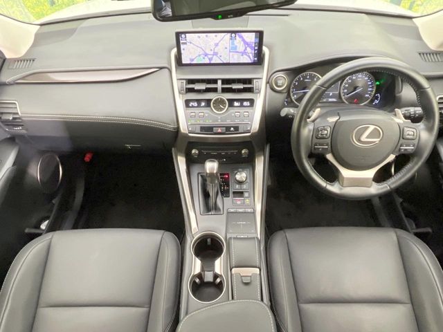 Lexus NX 2