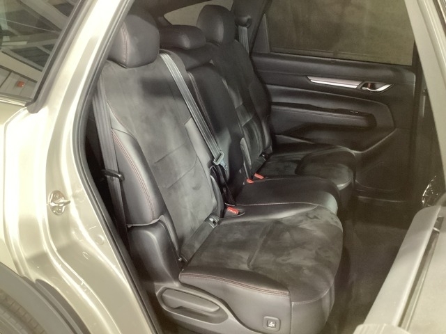 Mazda CX-8 10