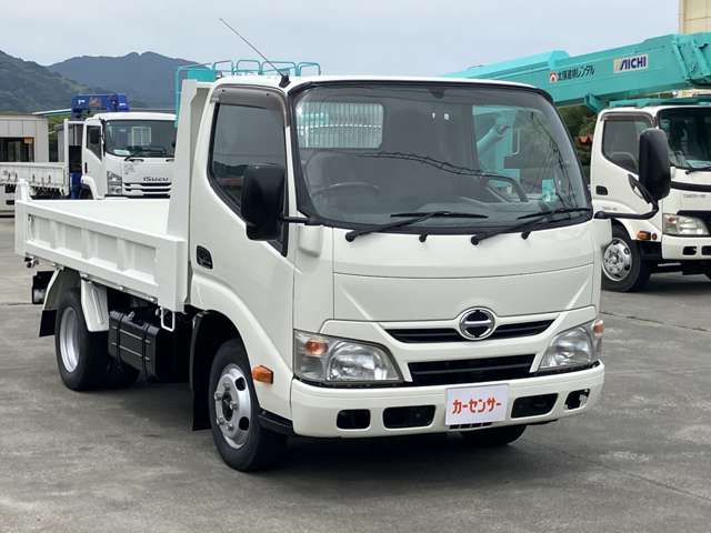 Hino Dutro 11