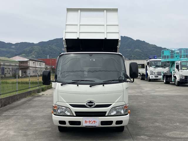 Hino Dutro 2