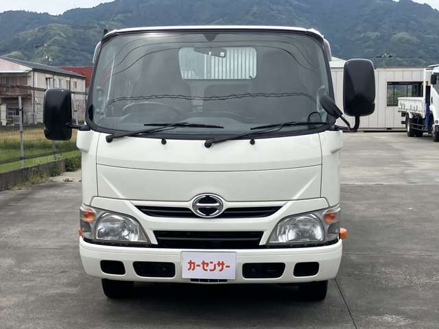 Hino Dutro 10