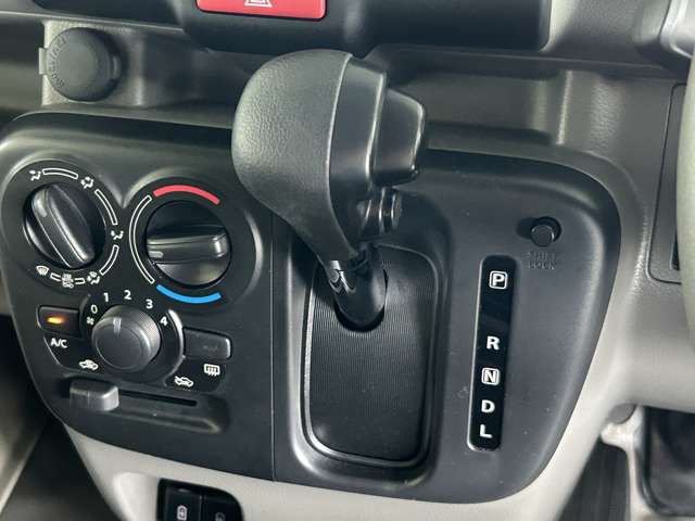 Suzuki Every 12