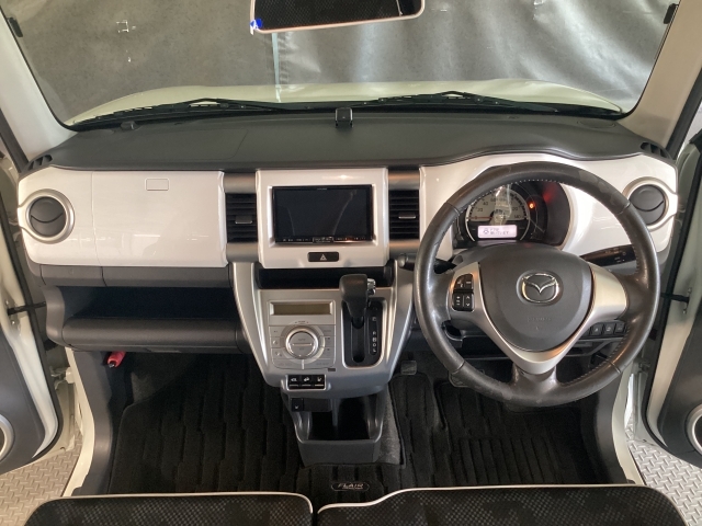 Mazda Flair Crossover 2