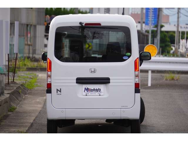 Honda N-VAN 8