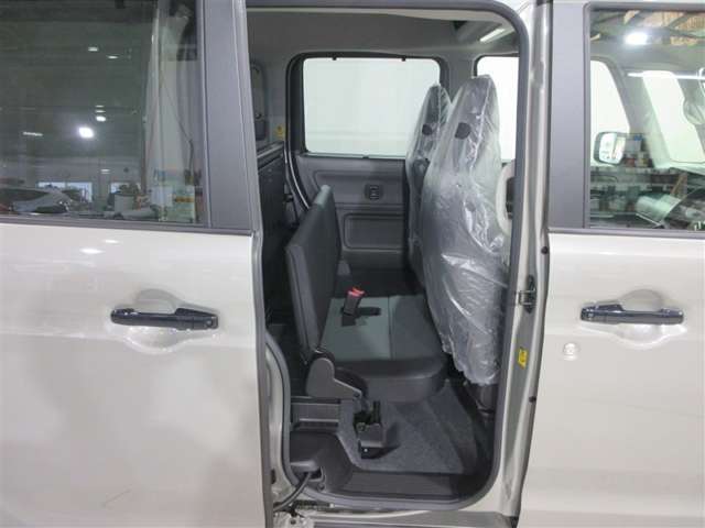 Suzuki Spacia Base 6