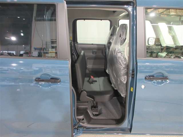 Suzuki Spacia Base 7
