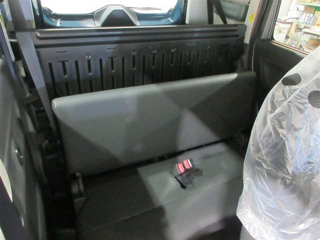 Suzuki Spacia Base 8