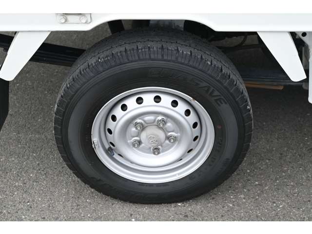Toyota Light Ace Truck 12