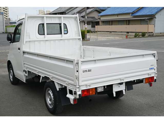 Toyota Light Ace Truck 5