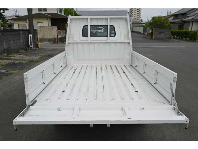 Toyota Light Ace Truck 9