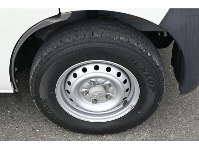 Toyota Light Ace Truck 10