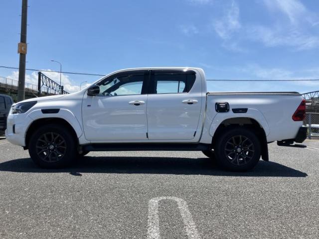Toyota Hilux 5