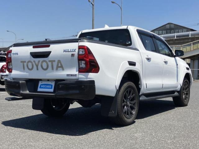 Toyota Hilux 6