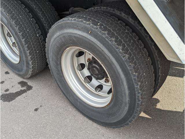 Mitsubishi Fuso Super Great 12
