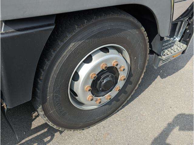 Mitsubishi Fuso Super Great 9