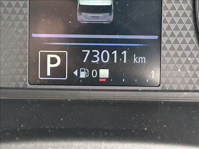 Mitsubishi eK X 4