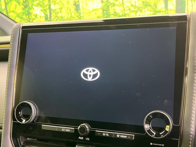 Toyota Alphard 4