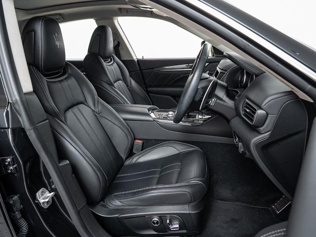 Maserati Levante 9