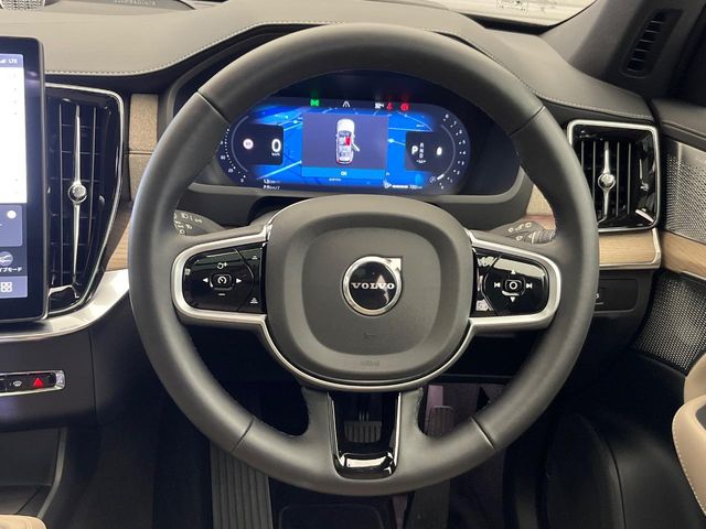 Volvo XC90 11