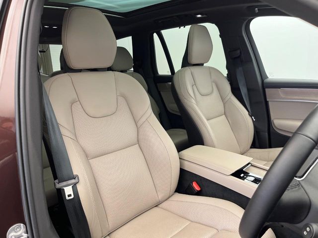 Volvo XC90 12