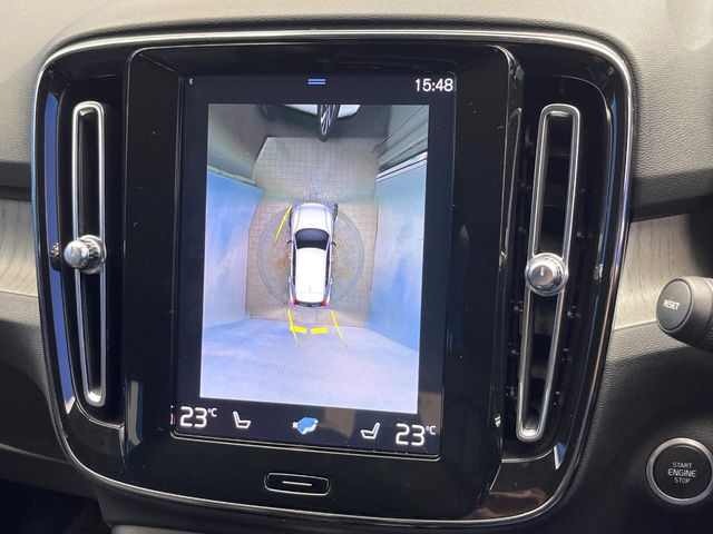 Volvo XC40 4