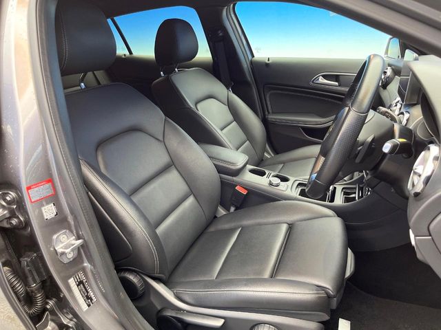 Mercedes-Benz GLA-Class 9