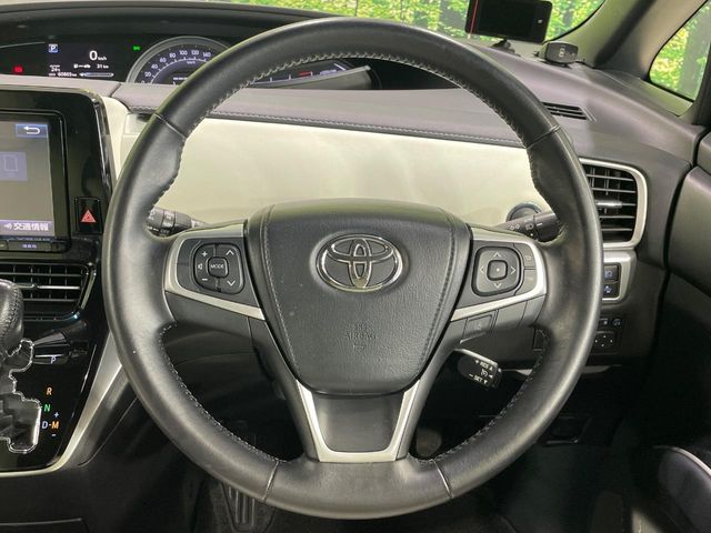 Toyota Estima 12