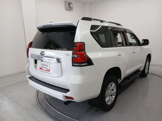 Toyota Land Cruiser Prado 5