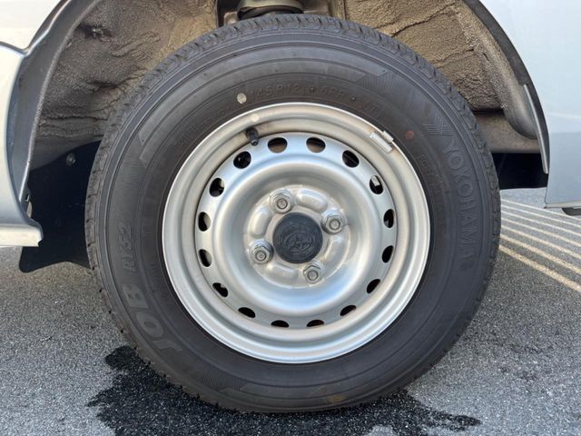Toyota Pixis Truck 9