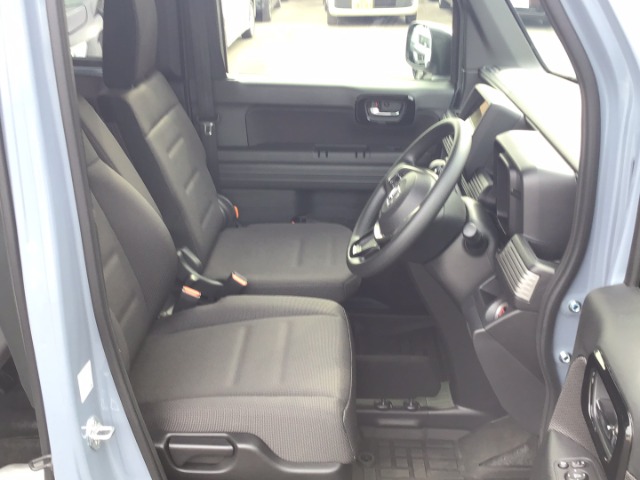 Honda N-VAN 9
