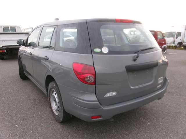 Nissan AD 4