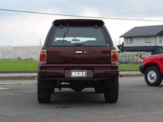 Mazda Proceed Marvie 8