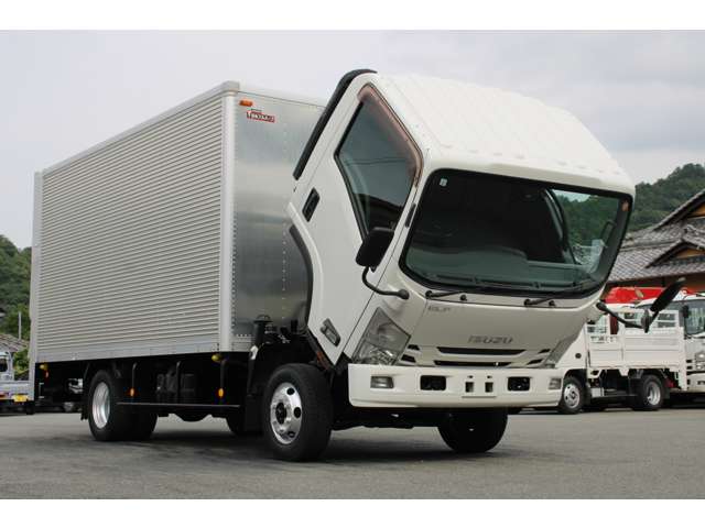Isuzu Elf 11